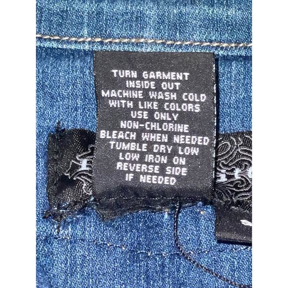 Live A Little Floral Embellished Denim Jacket - Size S - Beautiful w/ Stretch - Picture 8 of 8